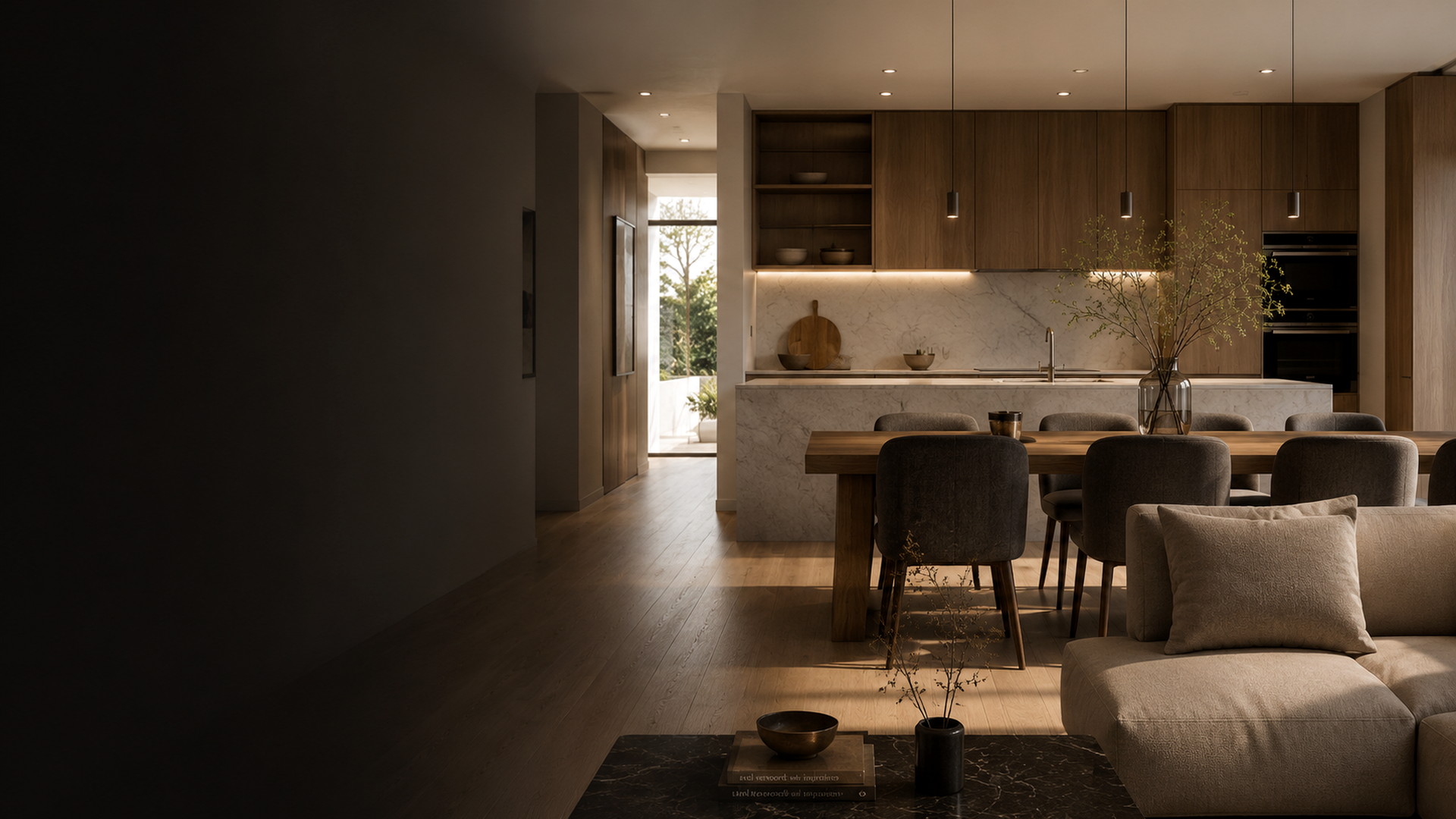 Interior remodelado de casa o departamento con arquitectura cálida y sobria.